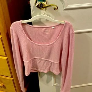 Pink long sleeve ribbed short tip